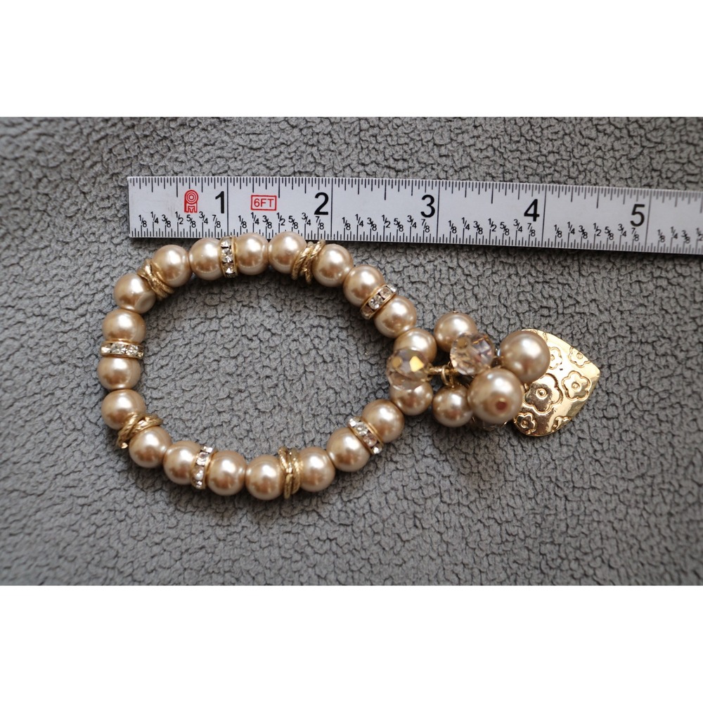 Faux Pearl Heart Charm Bracelet Women OS Champagne Excellent Stretch - Picture 3 of 5